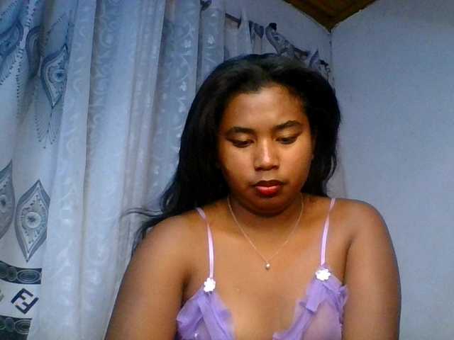 Pauliemarie live cam on BongaCams