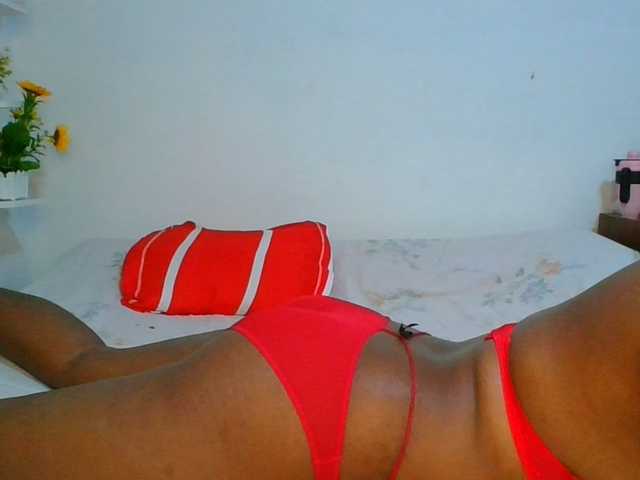 Pauliemarie live cam on BongaCams