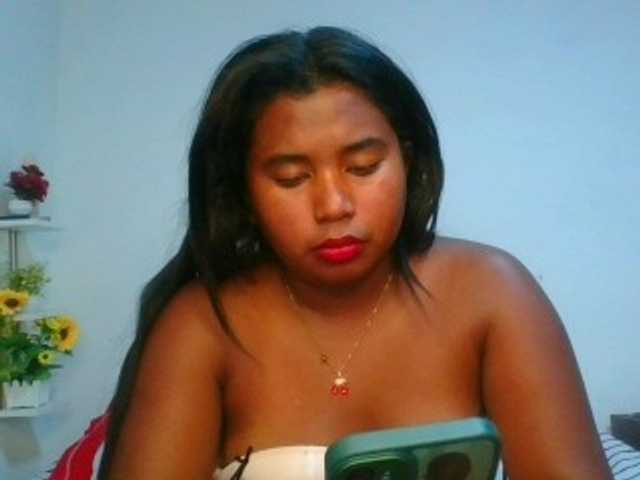 Pauliemarie live cam on BongaCams