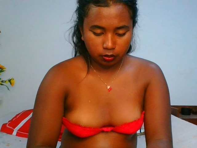 Pauliemarie live cam on BongaCams