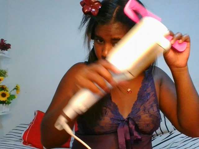 Pauliemarie live cam on BongaCams