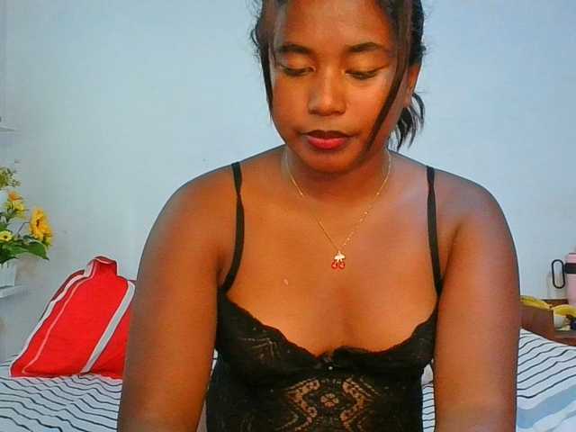 Pauliemarie live cam on BongaCams