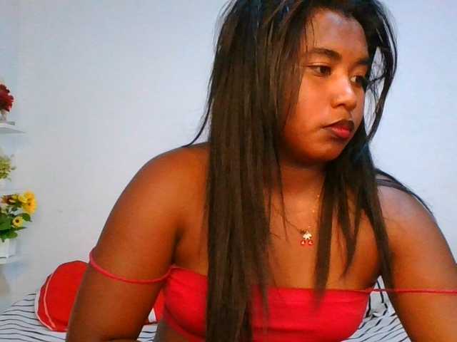 Pauliemarie live cam on BongaCams
