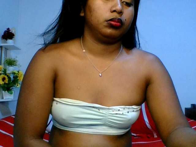 Pauliemarie live cam on BongaCams