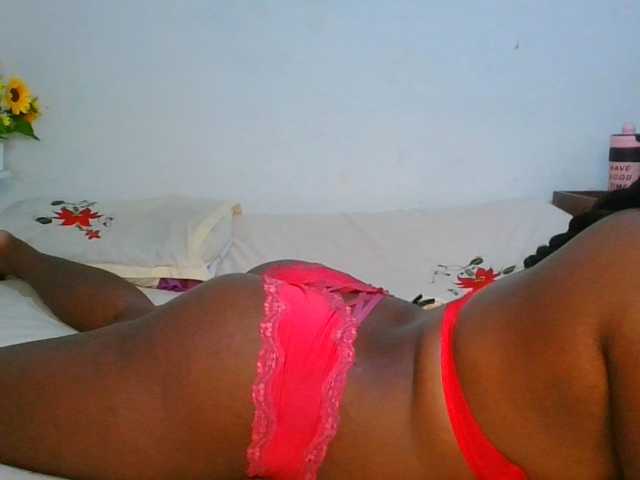 Pauliemarie live cam on BongaCams