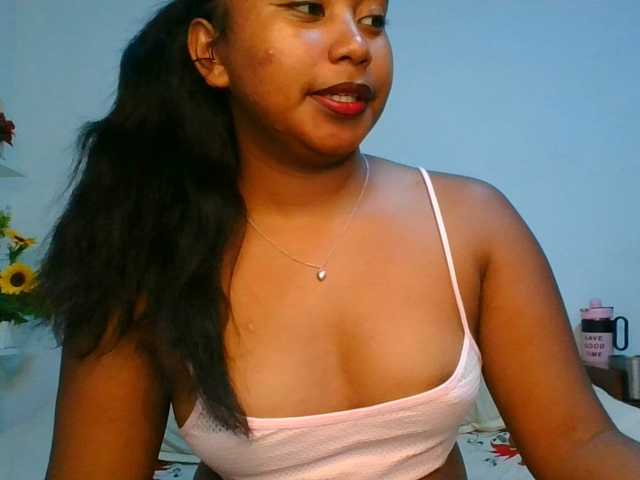 Pauliemarie live cam on BongaCams