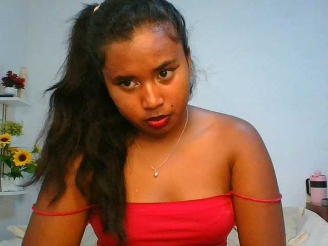Pauliemarie live cam on BongaCams
