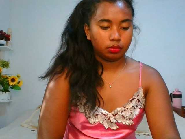 Pauliemarie live cam on BongaCams