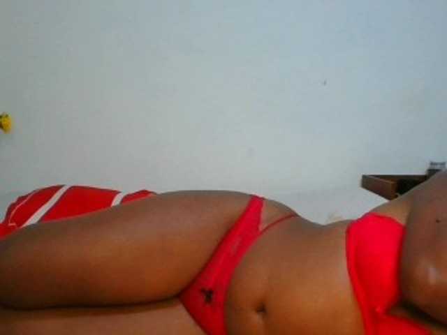 Pauliemarie live cam on BongaCams