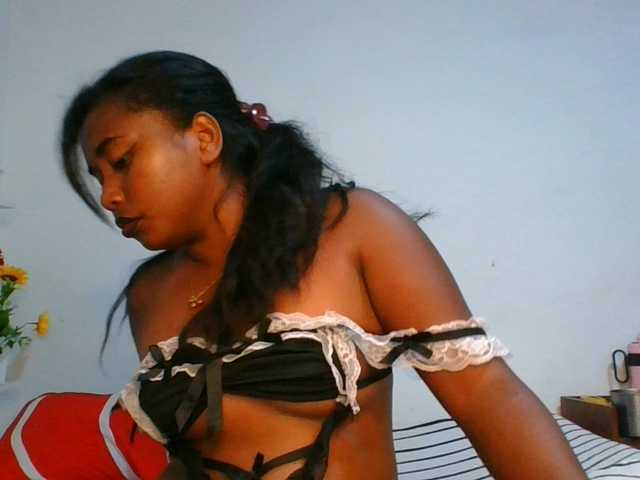 Pauliemarie live cam on BongaCams