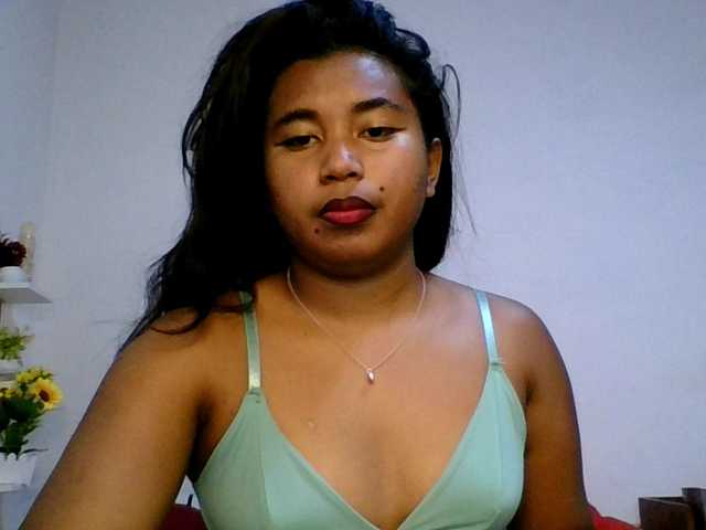 Pauliemarie live cam on UnifiedCams