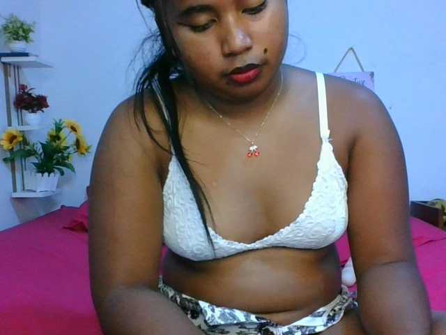 Pauliemarie live cam on BongaCams