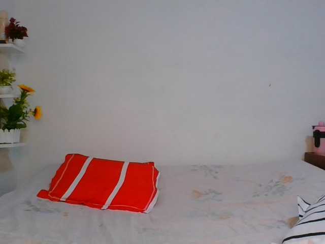 Pauliemarie live cam on BongaCams