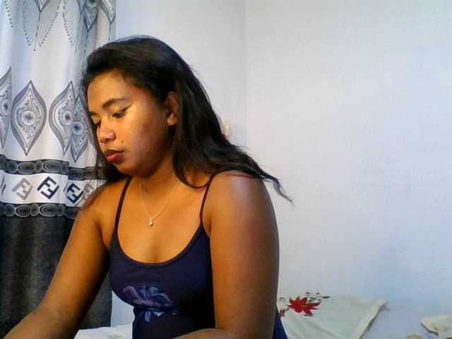 Pauliemarie live cam on BongaCams