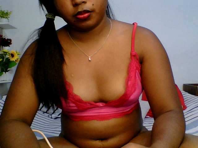 Pauliemarie live cam on BongaCams