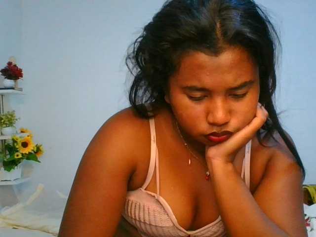 Pauliemarie live cam on BongaCams