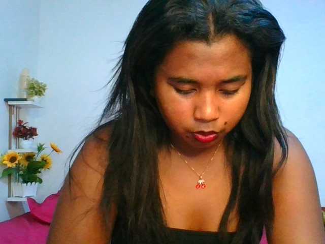 Pauliemarie live cam on BongaCams