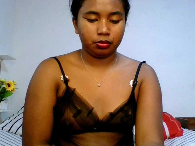 Pauliemarie live cam on BongaCams