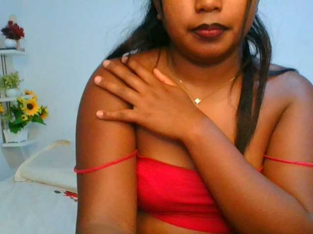 Pauliemarie live cam on BongaCams