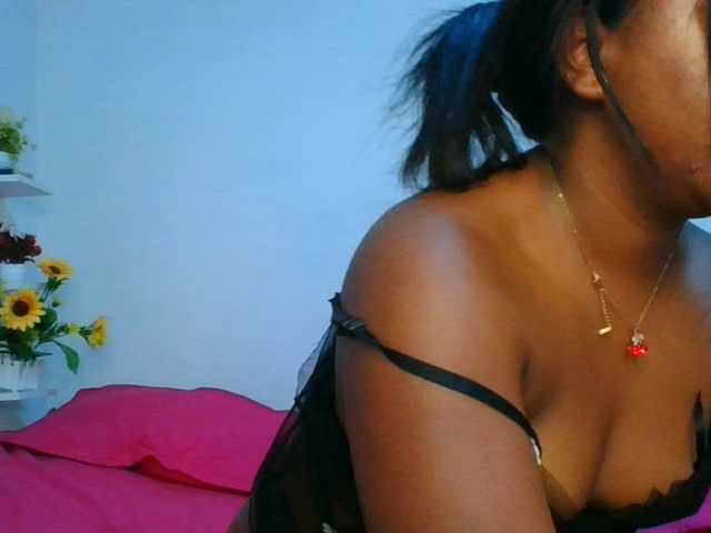 Pauliemarie live cam on BongaCams
