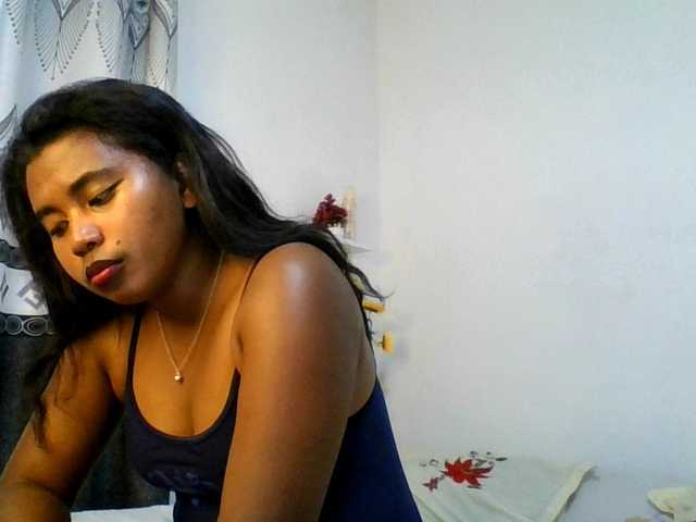 Pauliemarie live cam on BongaCams