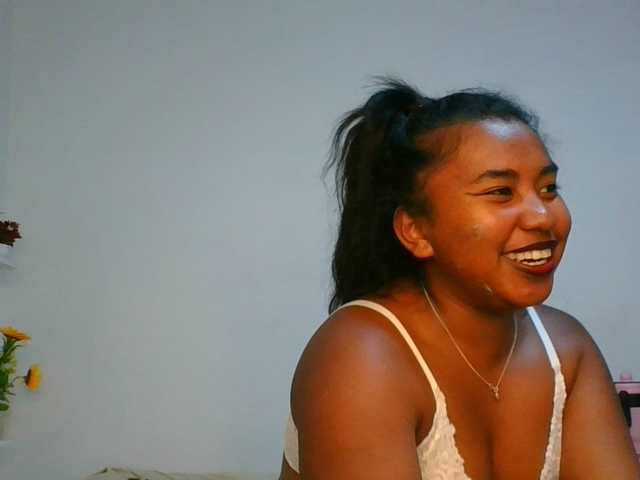 Pauliemarie live cam on BongaCams