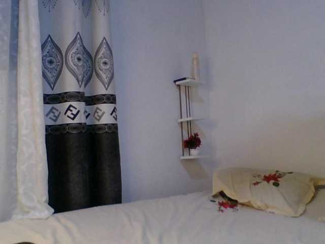 Pauliemarie live cam on BongaCams