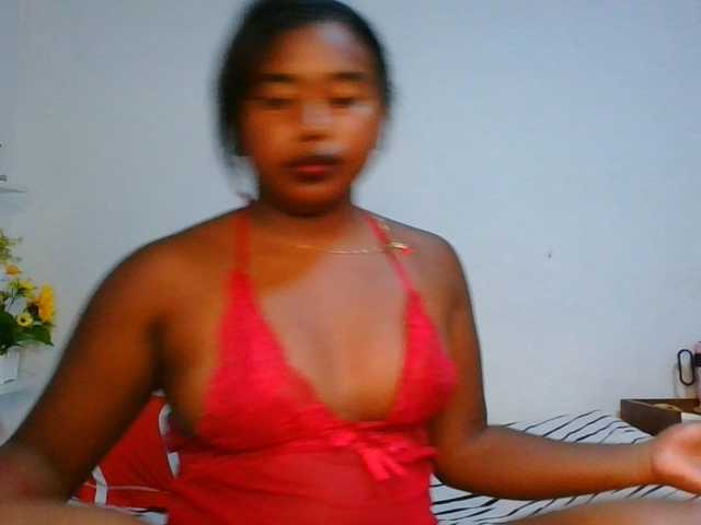 Pauliemarie live cam on BongaCams