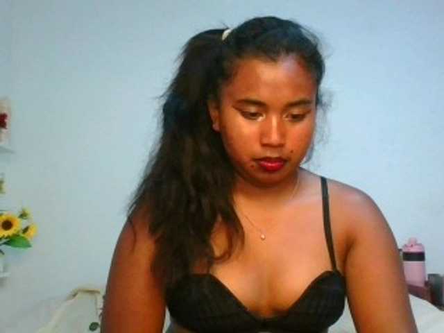 Pauliemarie live cam on BongaCams