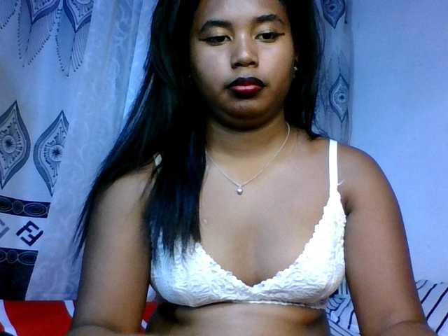 Pauliemarie live cam on BongaCams