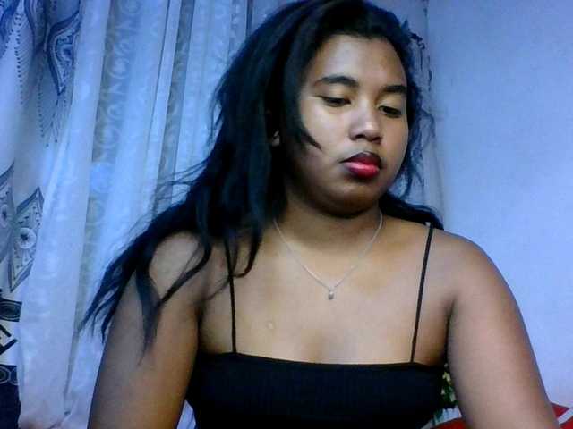 Pauliemarie live cam on BongaCams