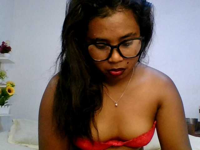 Pauliemarie live cam on BongaCams