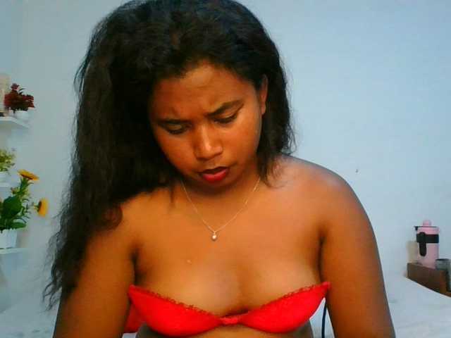 Pauliemarie live cam on BongaCams