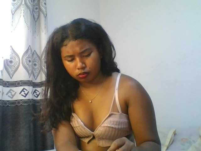 Pauliemarie live cam on BongaCams