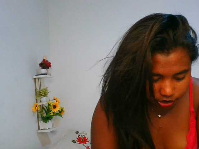 Pauliemarie live cam on BongaCams