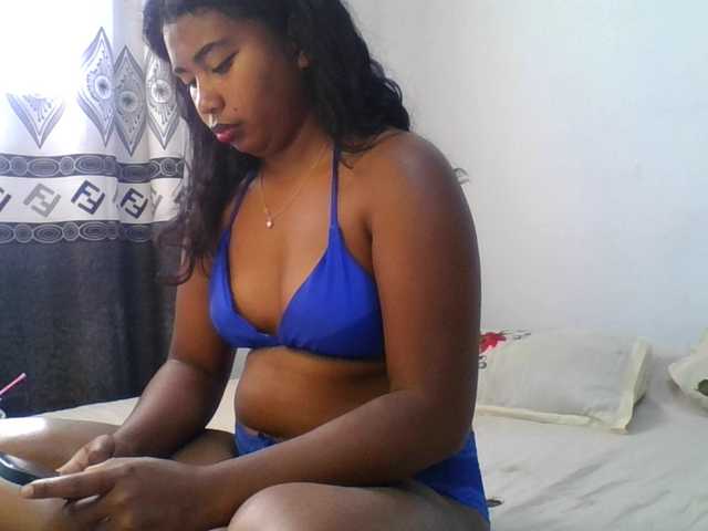 Pauliemarie live cam on BongaCams