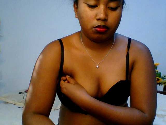 Pauliemarie live cam on BongaCams