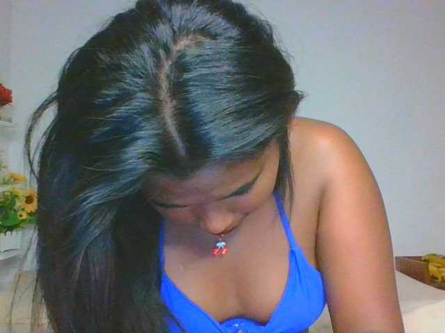 Pauliemarie live cam on BongaCams