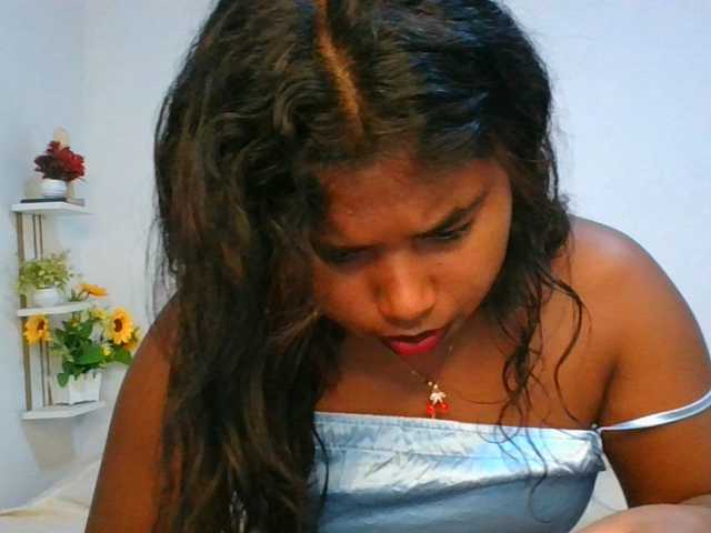 Pauliemarie live cam on BongaCams