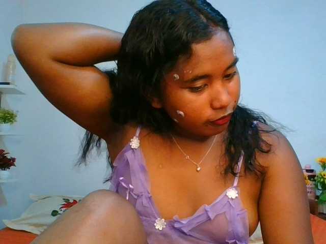 Pauliemarie live cam on BongaCams