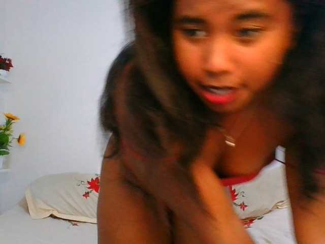 Pauliemarie live cam on BongaCams