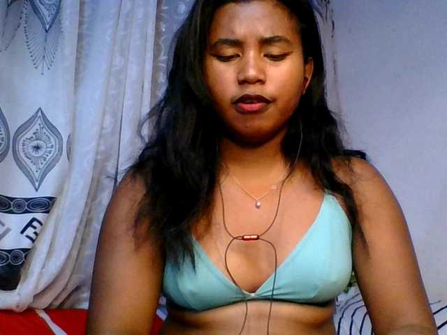 Pauliemarie live cam on BongaCams