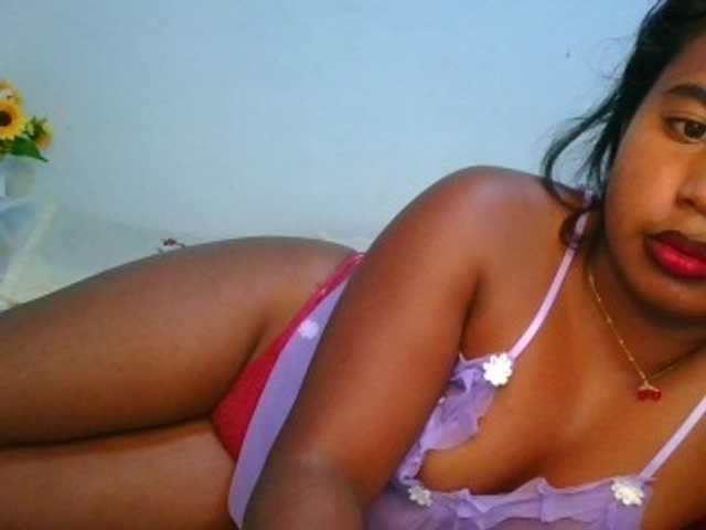Pauliemarie live cam on BongaCams
