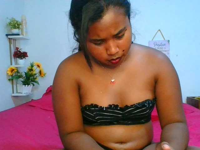 Pauliemarie live cam on BongaCams