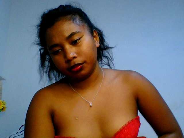 Pauliemarie live cam on BongaCams