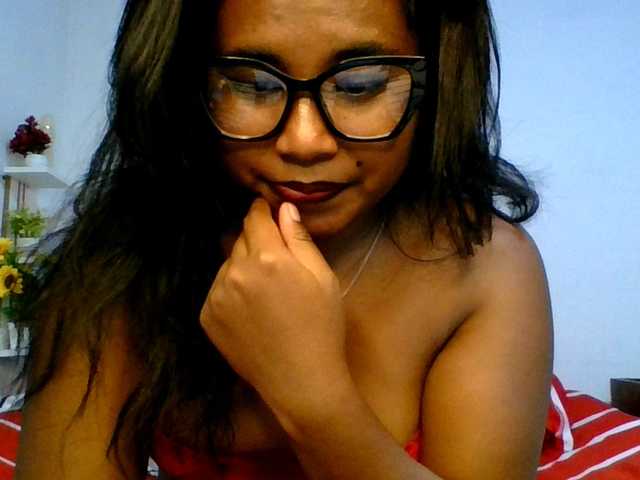Pauliemarie live cam on BongaCams