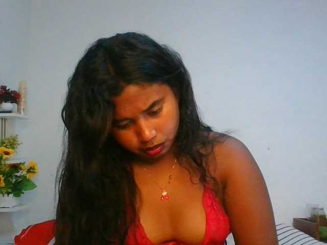 Pauliemarie live cam on BongaCams
