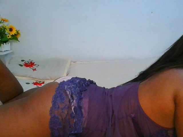 Pauliemarie live cam on BongaCams
