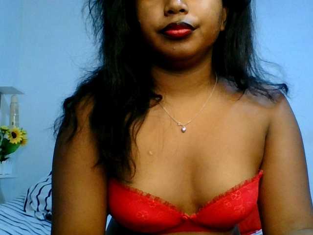 Pauliemarie live cam on BongaCams