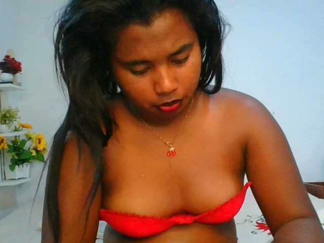 Pauliemarie live cam on BongaCams